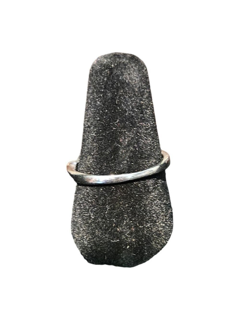 Royal Chain Silvertone Ring Size 7.5 - Picture 5 of 9